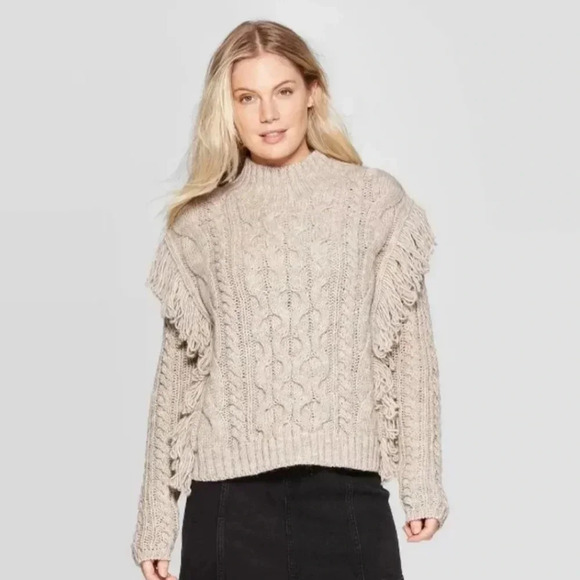 Chunky cable knit pullover oatmeal sweater side fringe, gold thread detailing - Picture 5 of 5